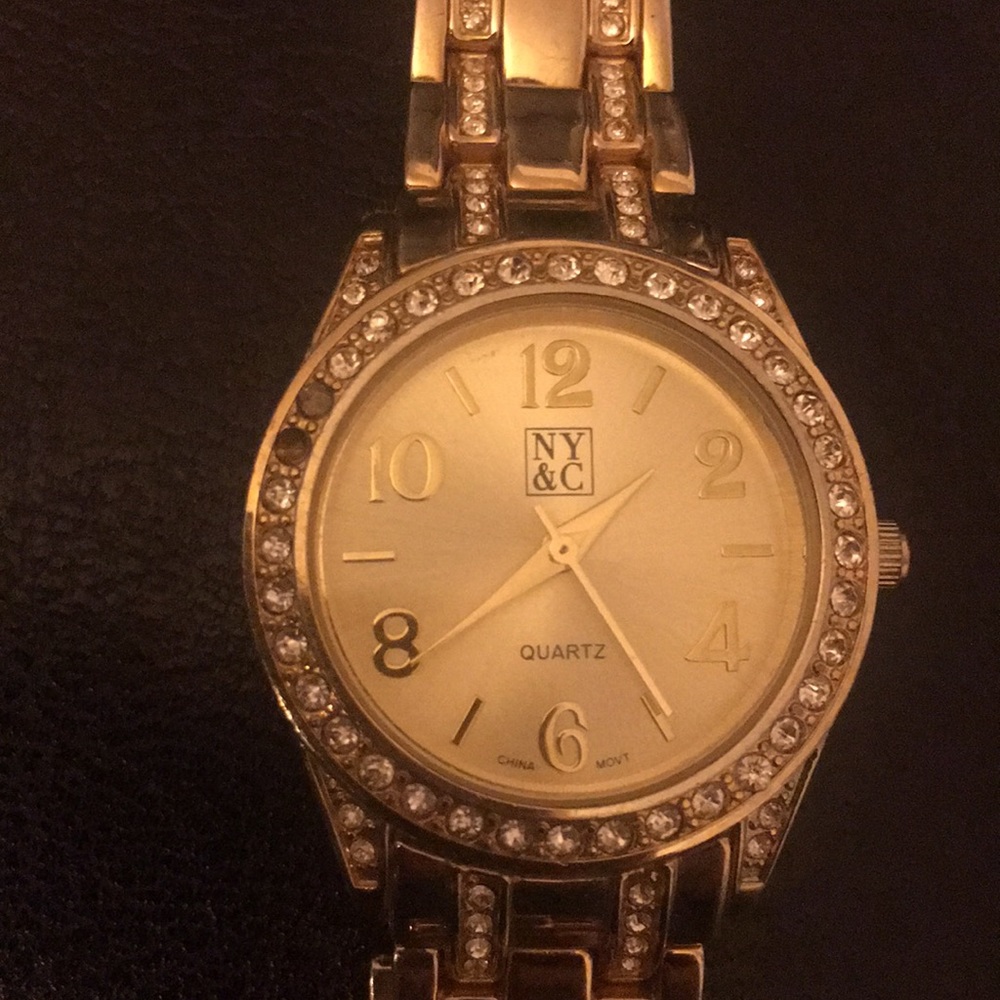 NY&C Watch - Picture 2 of 2